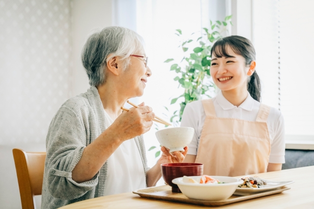 エッセンシャルワーカーの方が、ご本人の生活や尊厳を守るために日々尽力されている姿には、言葉では言い表せないほどの敬意を抱き、感銘と共にその中に自分も加わる事への責任も感じています。